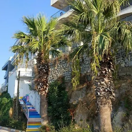 Apartamento Waterfront Flat With Garden In Center
